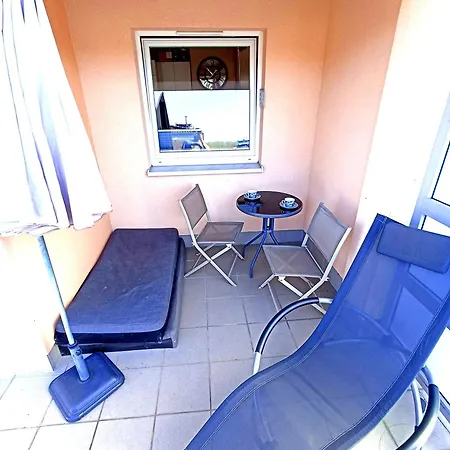 Apartment Lesna Dla 4 *