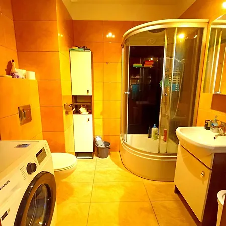 Lesna Dla 4 * غدينيا